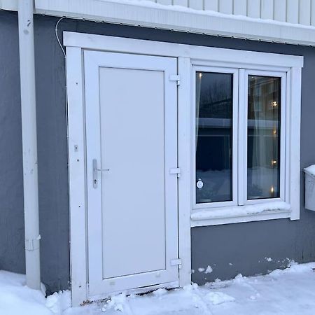Laegenhet Med Egen Ingang. Apartment Sundsvall Bagian luar foto